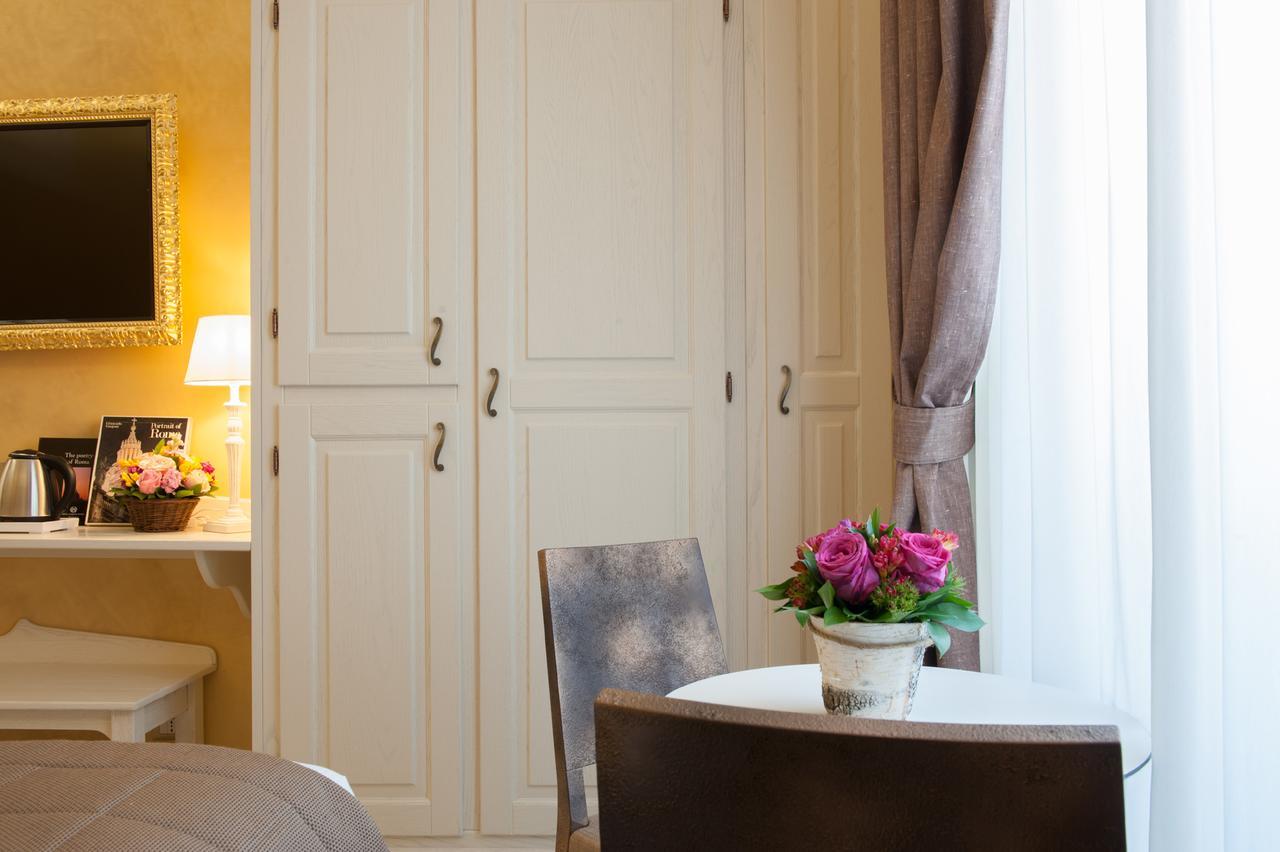 Affittacamere Maison Tritone 4*